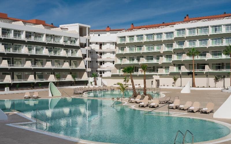 Gara Suites Golf & Spa